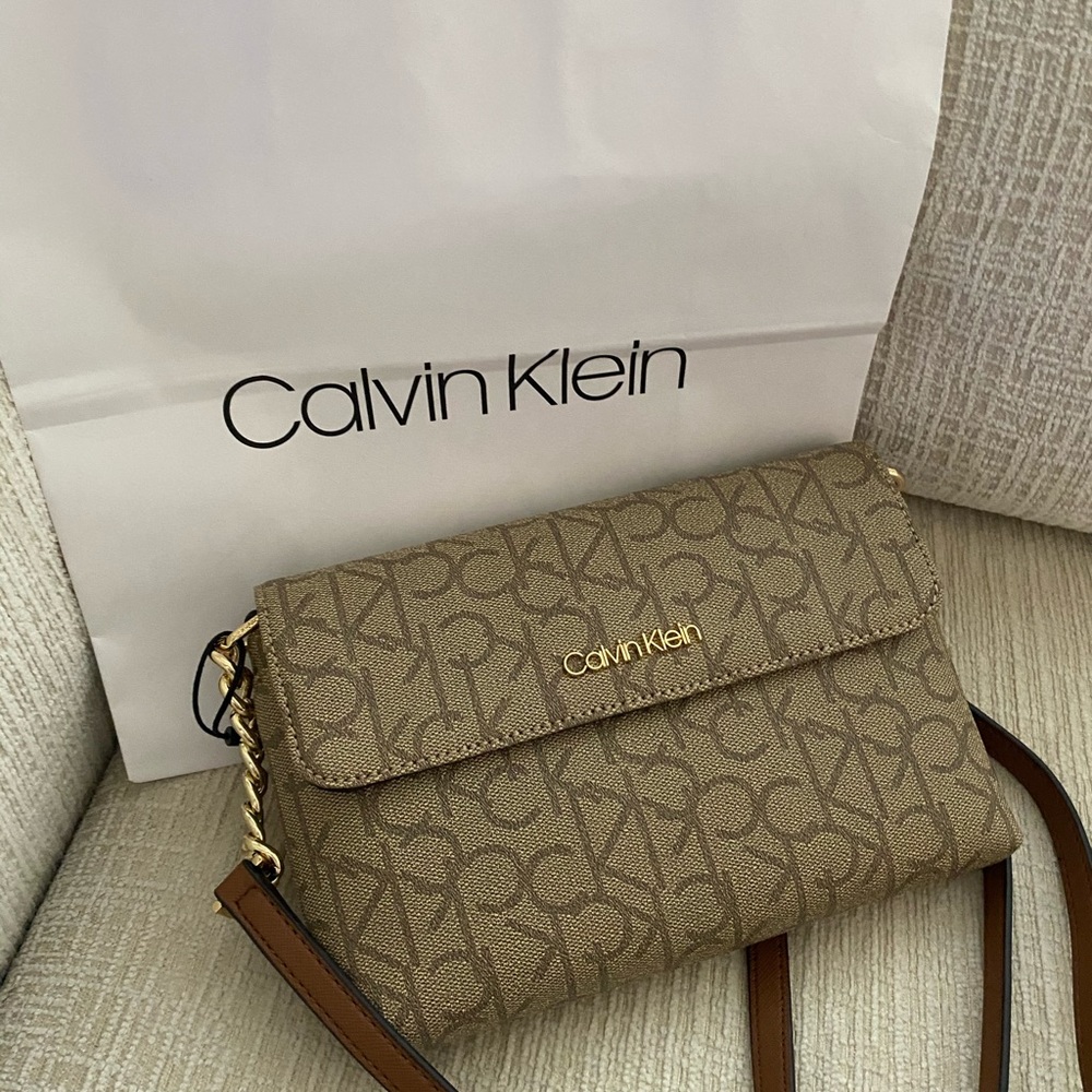 -Authentic Calvin Klein handbag